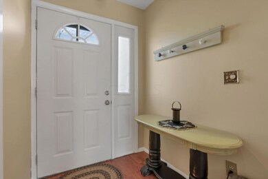 592 Banningway Dr unit D, Columbus, OH 43213 - photo 3