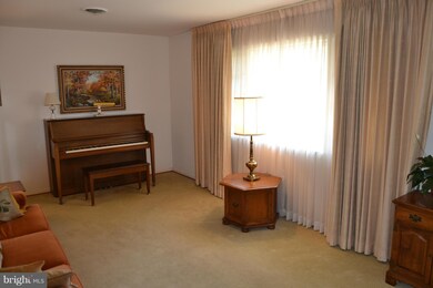 2613 Hughes Rd, Adelphi, MD 20783 - photo 5