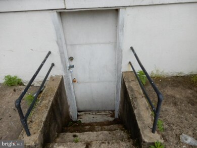 210 Franklin St, Trenton, NJ 08611 - photo 3