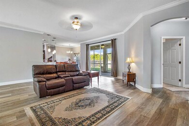 008-1841SWHampshireLane-PortStLucie-FL-s