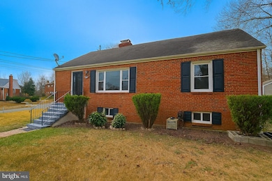 6719 Kipling Pkwy, District Heights, MD 20747 - photo 3