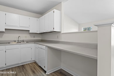 114 Marlene Dr, Jacksonville, NC 28546 - photo 6