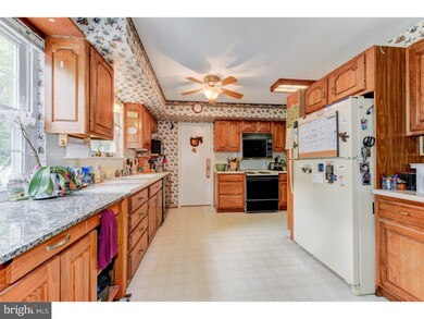 1901 Foster Rd, Hatfield, PA 19440 - photo 7