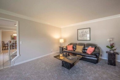 1750 Penn Ct, Naperville, IL 60565 - photo 3