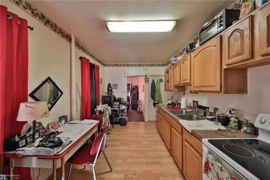 754 Pittston St, Allentown, PA 18103 - photo 6