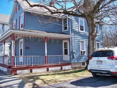 563 Ann St, Stroudsburg, PA 18360 - photo 2