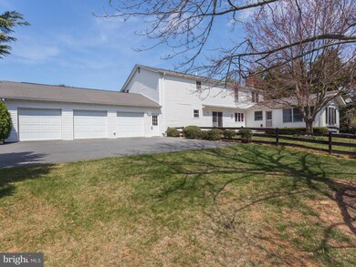 138 Mountain View Ln, Winchester, VA 22602 - photo 4