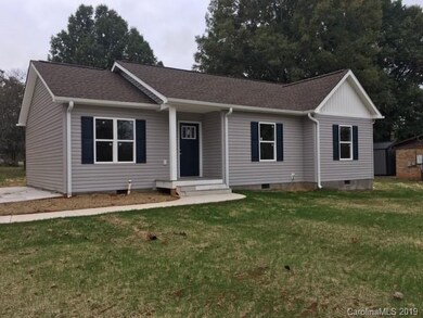 157 E Edison Dr, Statesville, NC 28625 - photo 5