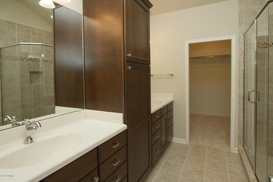 Grand Colony Master Bath
