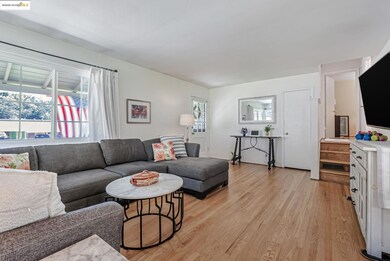 2048 Donald Dr unit 2050, Moraga, CA 94556 - photo 4