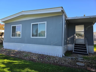 233 Apple Ln, Rohnert Park, CA 94928 - photo 3