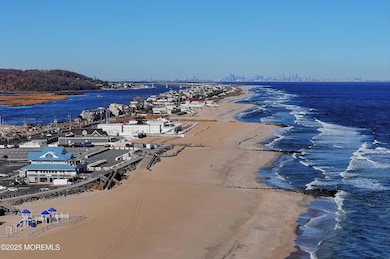 4 Center St unit 3, Rumson, NJ 07760 - photo 3