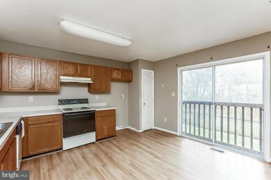 7442 Catterick Ct, Windsor Mill, MD 21244 - photo 6