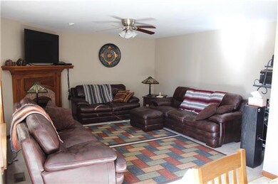 408 Maple Ct, Lansing, KS 66043 - photo 4