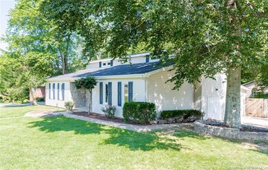 4500 Erin Ct, Floyds Knobs, IN 47119 - photo 2