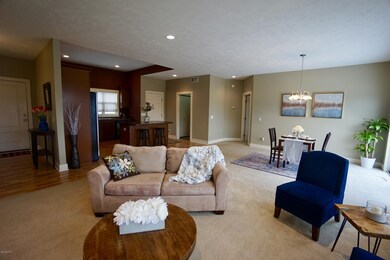 Living Room/Dining Room