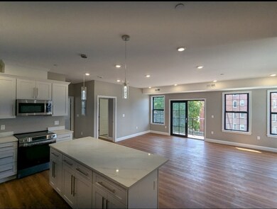13 Nahant St unit 4A, Lynn, MA 01902 - photo 5