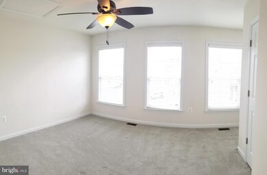 15651 John Diskin Cir, Woodbridge, VA 22191 - photo 6