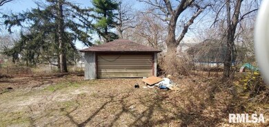 1204 Oneida Ave, Davenport, IA 52803 - photo 4