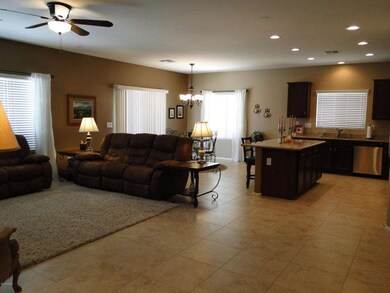 Family/Kitchen/Dining