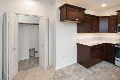 2459 NW Jackpine Ln unit Lot 92, Redmond, OR 97756 - photo 5