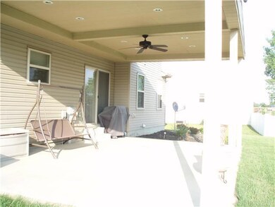 235 Sycamore Dr, Circleville, OH 43113 - photo 3