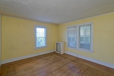 25 Highland Ave, Chicopee, MA 01013 - photo 3