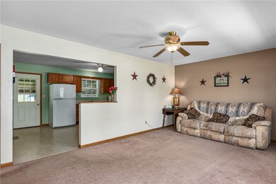 14103 E Southwind Dr, Effingham, IL 62401 - photo 3