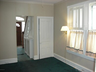 627 W Diamond Ave, Hazleton, PA 18201 - photo 5