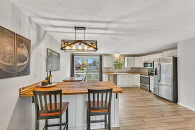 Eating Space and Kitchen