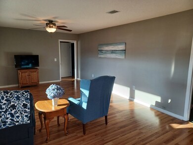 25 Rogers St, Hazlehurst, GA 31539 - photo 3