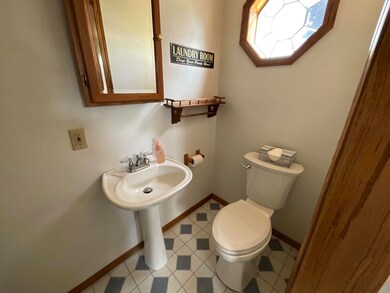 217 S Walnut St, West Union, IA 52175 - photo 6