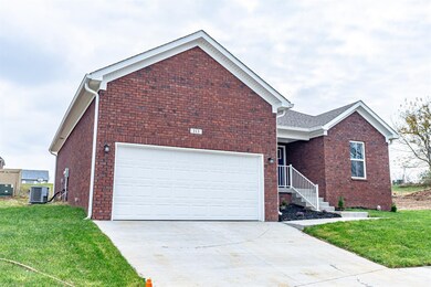 113 Bayberry Ln, Frankfort, KY 40601 - photo 4