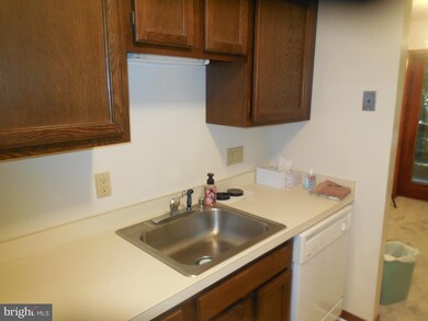 23247 White Birch Ct, California, MD 20619 - photo 3