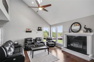 317 Mulberry Dr, Raymore, MO 64083 - photo 4