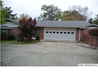 LARGE ATTACHED 2 CAR GARAGE