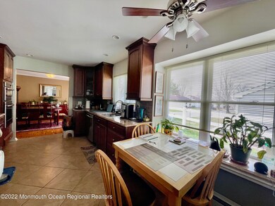 818B Liverpool Cir, Manchester, NJ 08759 - photo 5