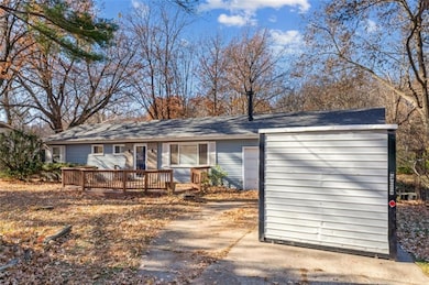 7000 NW Eastside Dr, Kansas City, MO 64152 - photo 2