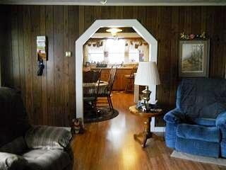 1155 Riley hse LR5
