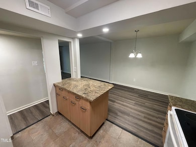 7124 Longstreet Dr unit C, Raleigh, NC 27615 - photo 4