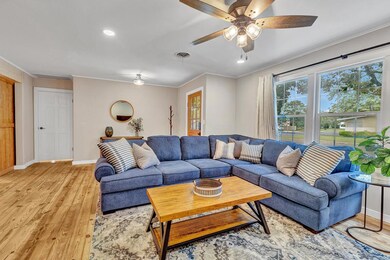 801 N Edison St, Fredericksburg, TX 78624 - photo 3