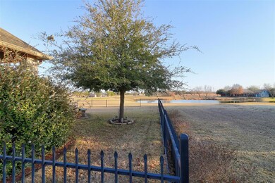 22109 Greenbriar Dr, Whitney, TX 76692 - photo 3