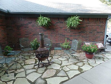 16509 Hickory Dr, Siloam Springs, AR 72761 - photo 2