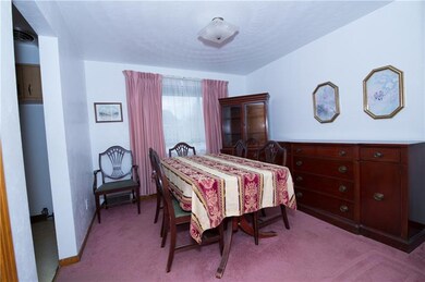 Entertain your family and friends in the dining ro