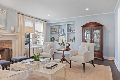 unlisted-address, Winnetka, IL 60093 - photo 6