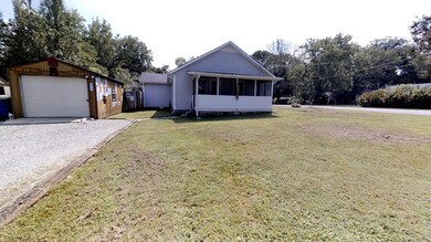 421 Riverview Dr, Shelbyville, TN 37160 - photo 3