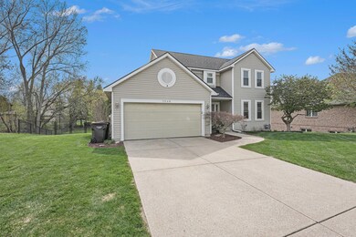 1546 Maplehollow St SE, Grand Rapids, MI 49508 - photo 2