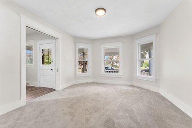 416 E 8th St, Muscatine, IA 52761 - photo 6