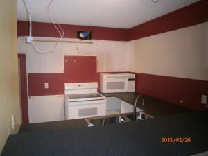 kitchen (2).JPG