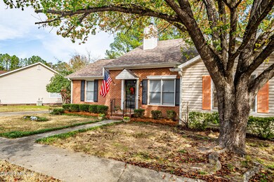 152 Manor Row-